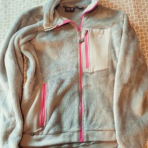 🌸Mountain Hardware zip up fleece
